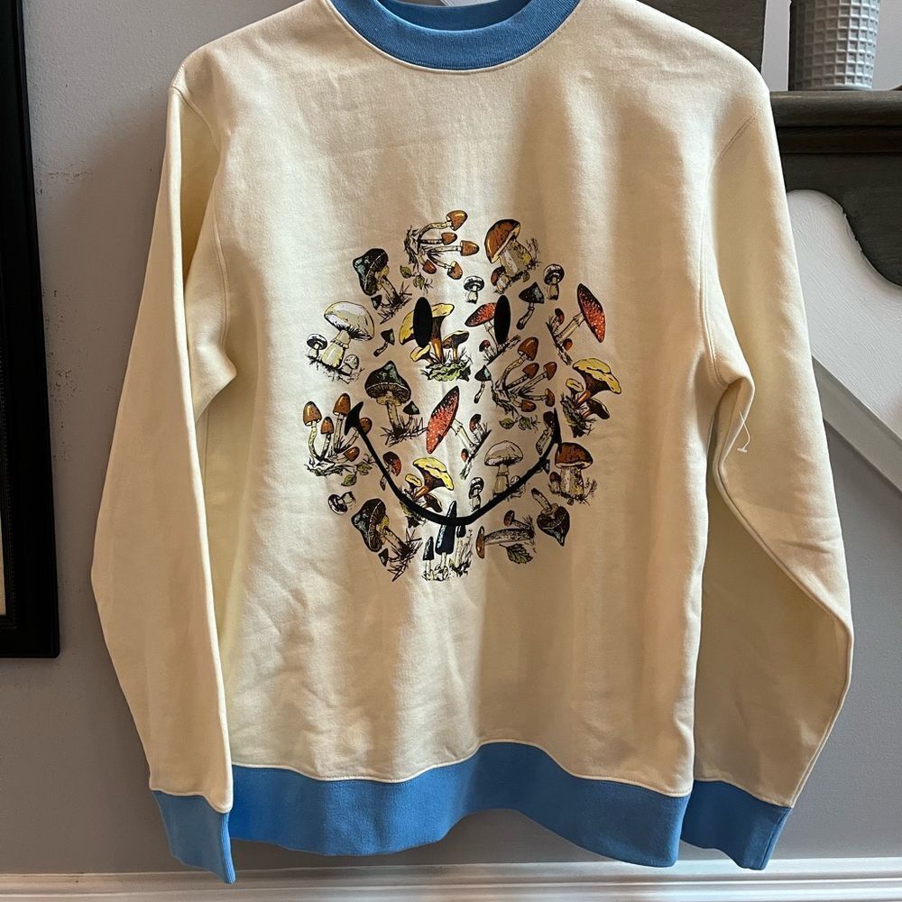 BSR Samii  Ryan X Smiley Classic Mushrooms RARE Sweatshirt sz S NWOT